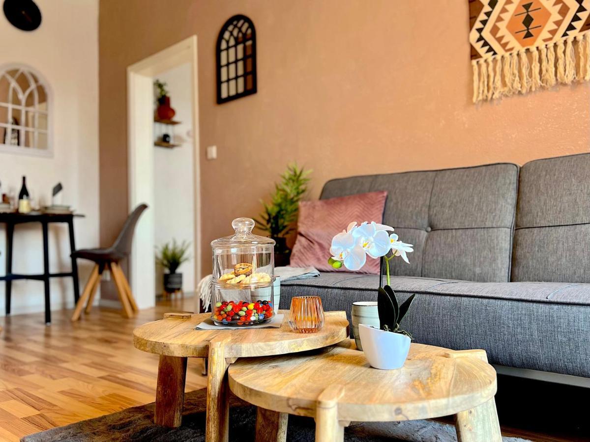 Elbling Apartment Mit Terrasse - Netflix - Parkplatz - Weinbergblick Meißen Eksteriør bilde